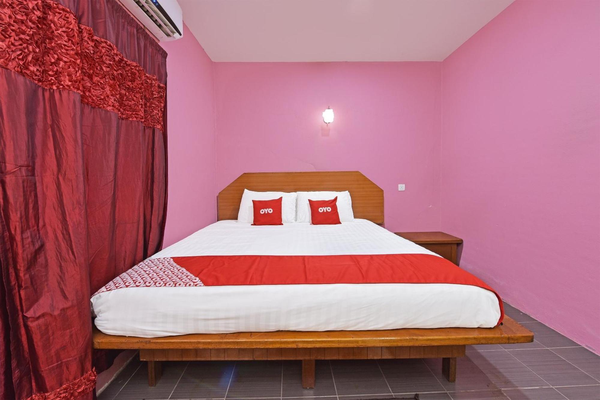 Oyo 90561 Awan Biru Motel Pantai Cenang  Extérieur photo