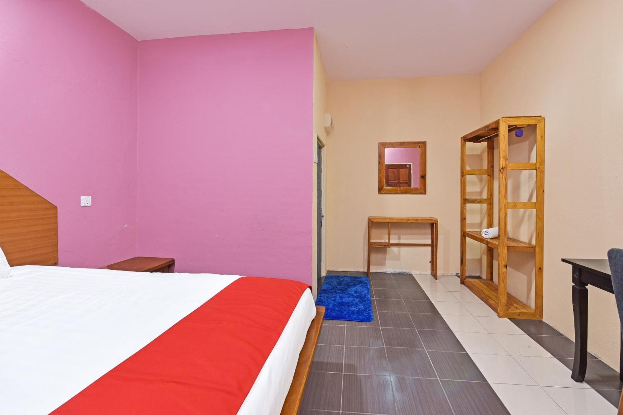 Oyo 90561 Awan Biru Motel Pantai Cenang  Extérieur photo