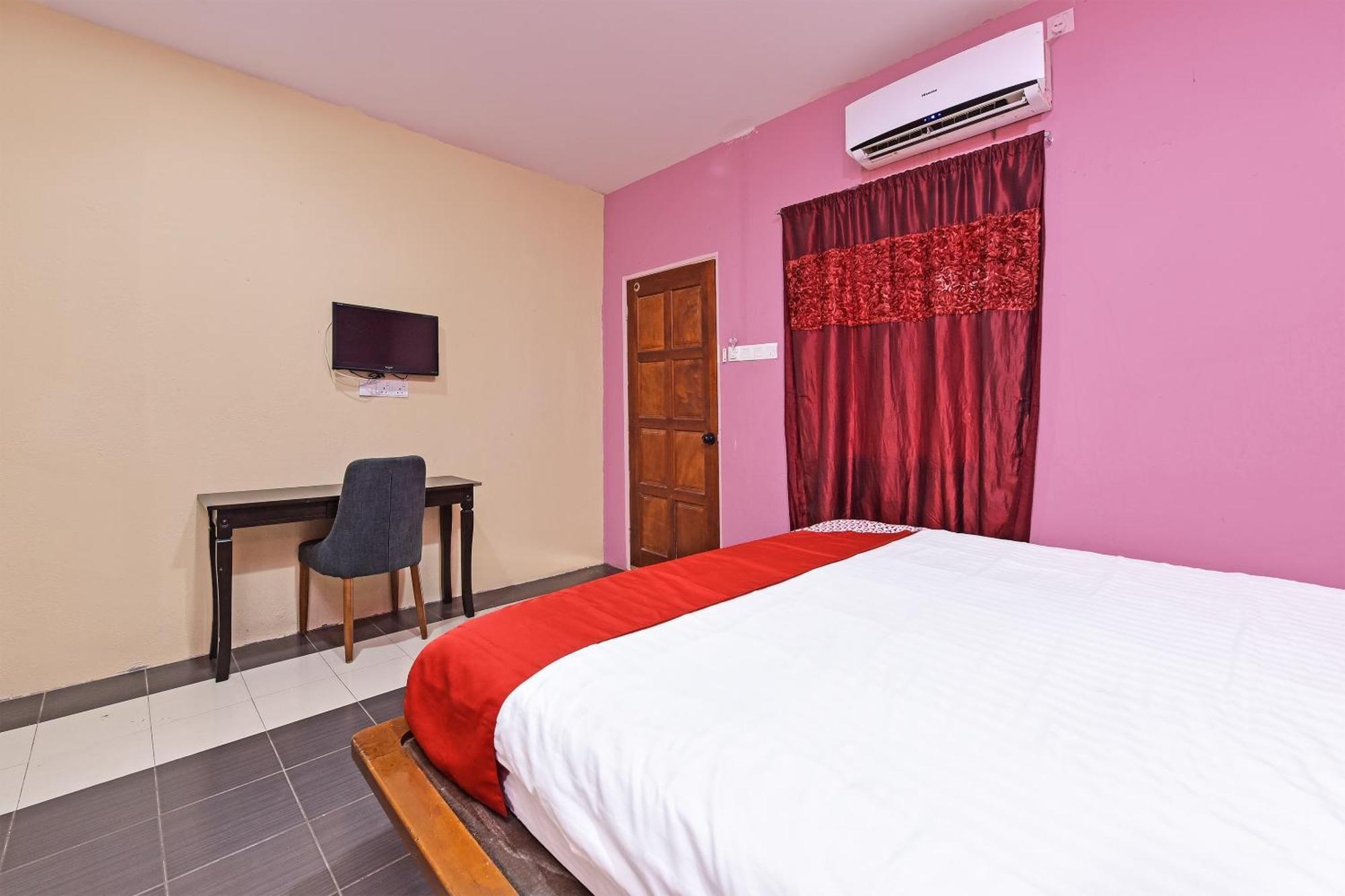 Oyo 90561 Awan Biru Motel Pantai Cenang  Extérieur photo