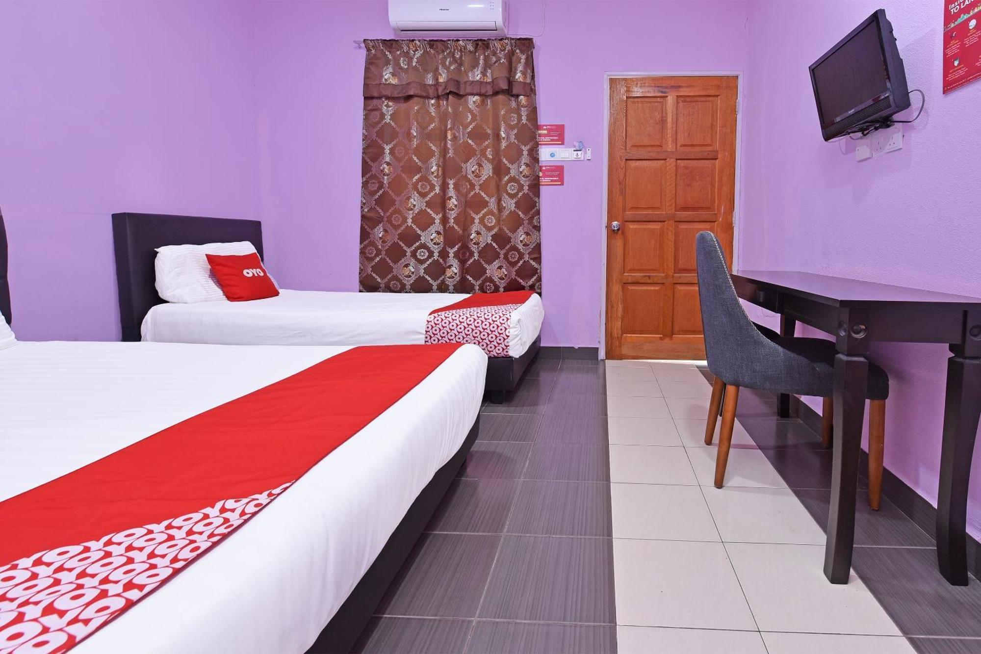 Oyo 90561 Awan Biru Motel Pantai Cenang  Extérieur photo